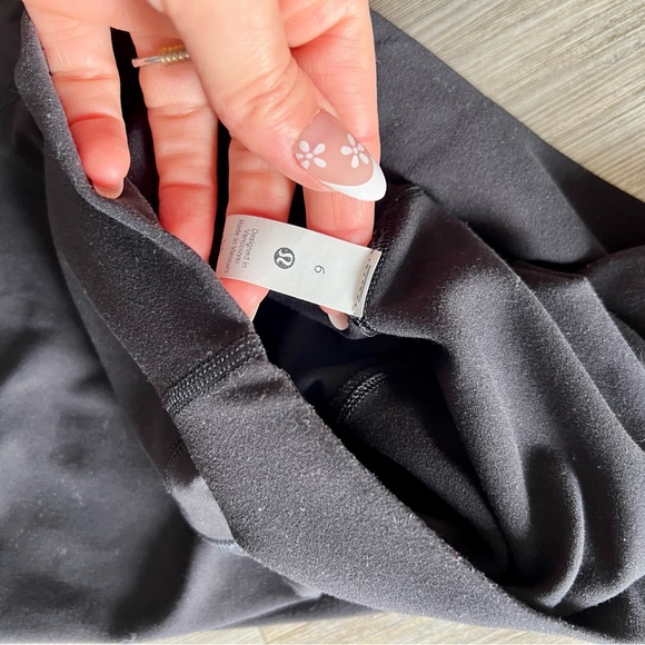 Align High Rise Pant 28” - Picture 4 of 4